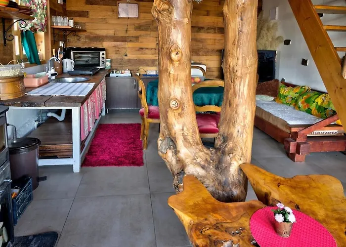 Etno Kompleks Orahovac - Vajat Slavuj Chalet Aranđelovac